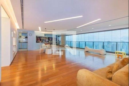 Apartamento à venda com 3 quartos, 275m² em Sumarezinho, São Paulo