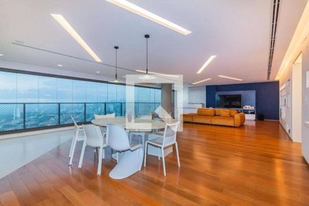 Apartamento à venda com 3 quartos, 275m² em Sumarezinho, São Paulo