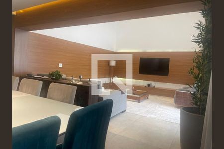 Apartamento à venda com 3 quartos, 238m² em Vila Suzana, São Paulo