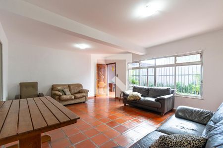 Porão - Salão de festas de casa à venda com 4 quartos, 200m² em Jabaquara, São Paulo
