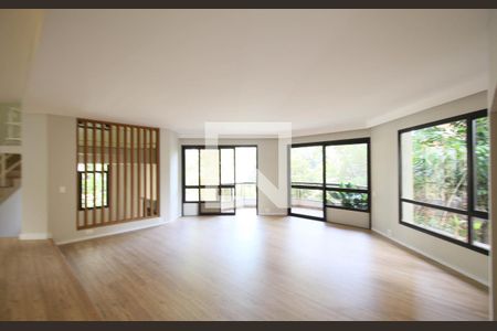 Sala de apartamento à venda com 3 quartos, 245m² em Real Parque, São Paulo