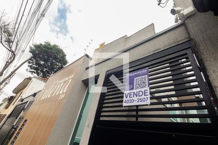 Fachada de casa à venda com 2 quartos, 80m² em Penha de França, São Paulo