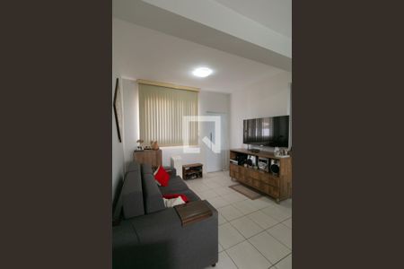 Sala de casa de condomínio à venda com 3 quartos, 125m² em Castelo, Belo Horizonte