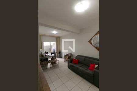 Sala de casa de condomínio à venda com 3 quartos, 125m² em Castelo, Belo Horizonte