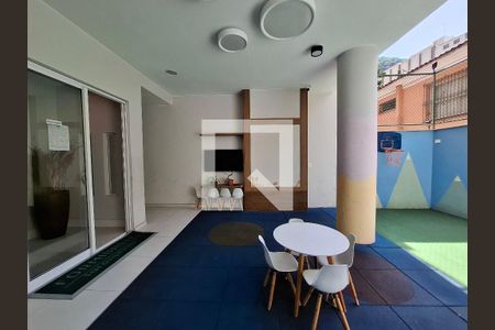Área comum de apartamento à venda com 2 quartos, 73m² em Laranjeiras, Rio de Janeiro