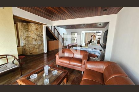 Casa à venda com 6 quartos, 380m² em Tatuapé, São Paulo