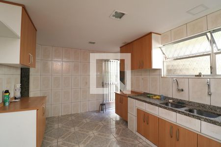 Cozinha de casa à venda com 4 quartos, 350m² em Jardim Carioca, Rio de Janeiro