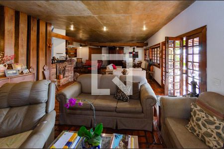 Sala de casa à venda com 4 quartos, 463m² em Belvedere, Belo Horizonte