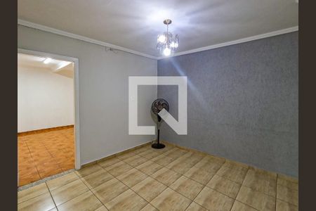 Sala de casa à venda com 6 quartos, 310m² em Jardim Peri, São Paulo