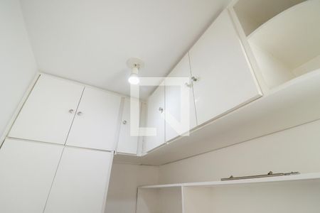 Banheiro de Serviço de apartamento à venda com 3 quartos, 127m² em Jardim Sonia, São Paulo