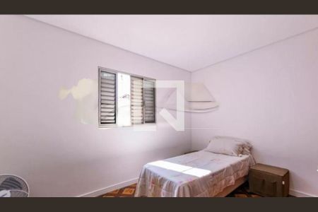 Casa à venda com 3 quartos, 198m² em Vila Brasilina, São Paulo