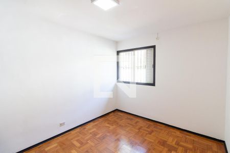 Quarto 1 de casa para alugar com 3 quartos, 450m² em Jardim Rizzo, São Paulo