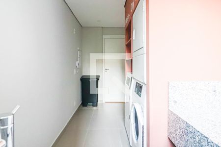Lavanderia prédio de apartamento para alugar com 1 quarto, 25m² em Vila Butantã, São Paulo