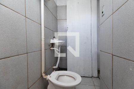 Banheiro de casa para alugar com 3 quartos, 60m² em Carlos Prates, Belo Horizonte