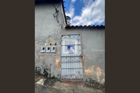Placa de casa para alugar com 3 quartos, 60m² em Carlos Prates, Belo Horizonte