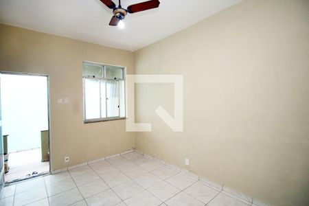 Sala de casa para alugar com 2 quartos, 60m² em Penha Circular, Rio de Janeiro