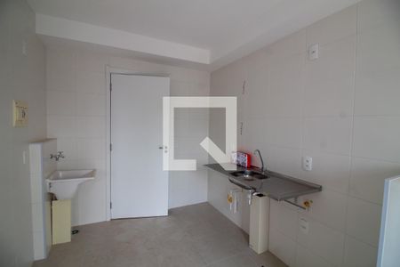 Cozinha de apartamento para alugar com 1 quarto, 27m² em Jardim Caravelas, São Paulo