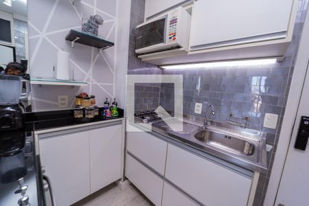 Cozinha de apartamento para alugar com 1 quarto, 33m² em Jardim Santa Teresinha, São Paulo