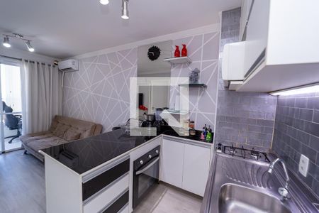 Cozinha de apartamento para alugar com 1 quarto, 33m² em Jardim Santa Teresinha, São Paulo