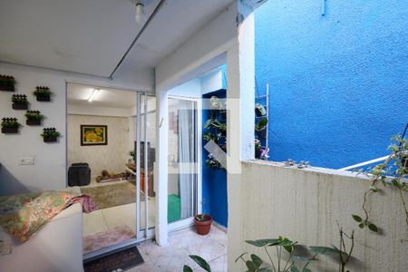 Quintal de casa à venda com 4 quartos, 200m² em Jardim Umuarama, São Paulo