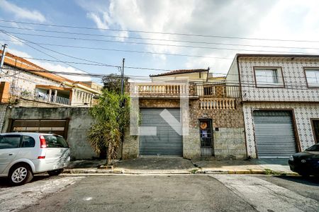 Fachada de casa à venda com 2 quartos, 120m² em Vila Antonina, São Paulo
