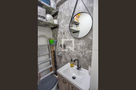 Área de serviço de apartamento à venda com 2 quartos, 56m² em Taboão, São Bernardo do Campo