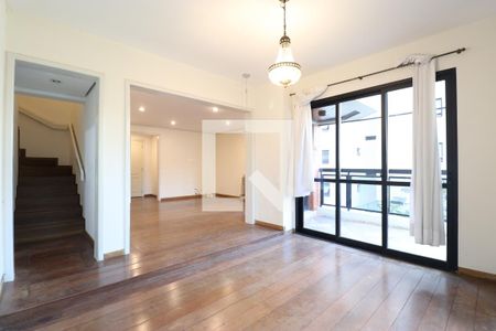 Detalhe Sala de apartamento para alugar com 4 quartos, 173m² em Pompeia, São Paulo