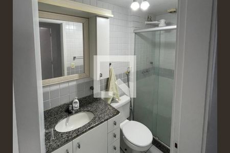 Banheiro 1 de apartamento à venda com 3 quartos, 172m² em Santa Rosa, Niterói