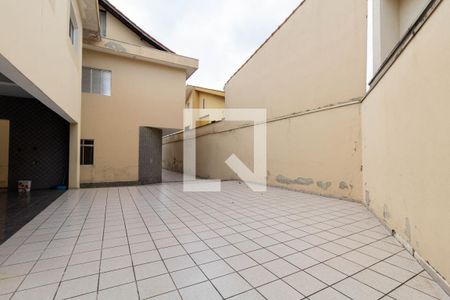 Quintal de casa à venda com 5 quartos, 650m² em Vila Carrão, São Paulo