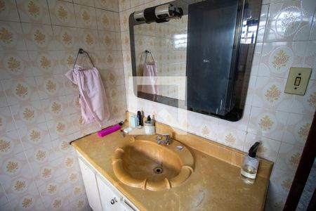 Banheiro Social de casa à venda com 3 quartos, 156m² em Vila Carolina, São Paulo