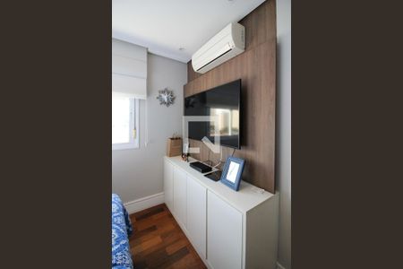 Suíte de apartamento à venda com 3 quartos, 123m² em Vila Congonhas, São Paulo