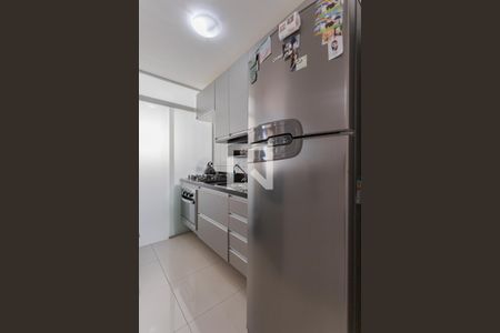 Cozinha de apartamento à venda com 2 quartos, 48m² em Morro Santana, Porto Alegre
