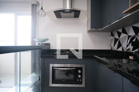 Sala/Cozinha de apartamento à venda com 2 quartos, 50m² em Vila Carmosina, São Paulo