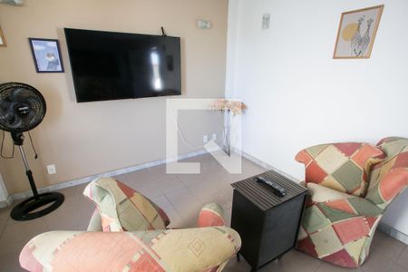 Área de TV de casa de condomínio à venda com 6 quartos, 360m² em Freguesia (jacarepaguá), Rio de Janeiro
