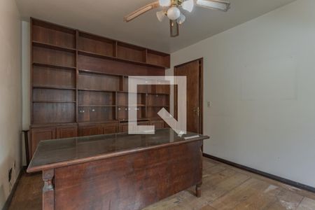 Quarto 2 de casa à venda com 3 quartos, 650m² em Passo D’areia, Porto Alegre