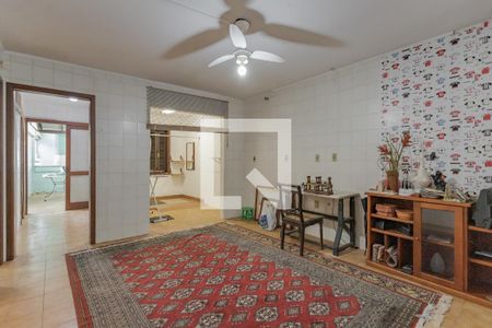 Sala de casa à venda com 3 quartos, 650m² em Passo D’areia, Porto Alegre