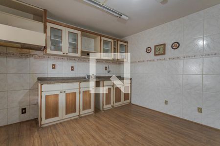 Cozinha de casa à venda com 3 quartos, 650m² em Passo D’areia, Porto Alegre
