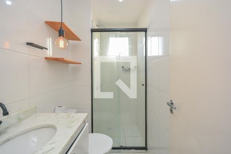 Banheiro de apartamento à venda com 2 quartos, 62m² em Usina Piratininga, São Paulo