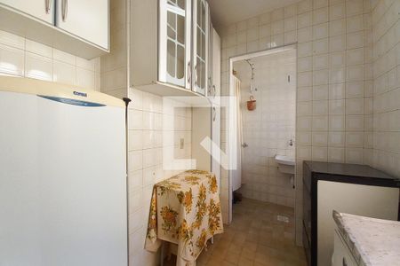 Cozinha de apartamento à venda com 1 quarto, 66m² em Centro, Campinas
