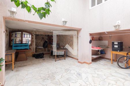 Quintal de casa à venda com 3 quartos, 250m² em Jardim Planalto, Carapicuíba