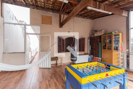 Sacada de casa à venda com 3 quartos, 250m² em Jardim Planalto, Osasco