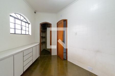 Escritório de casa à venda com 4 quartos, 370m² em Vila Guarani (z Sul), São Paulo