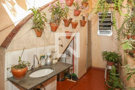 Lavabo de casa à venda com 3 quartos, 260m² em Lapa, São Paulo