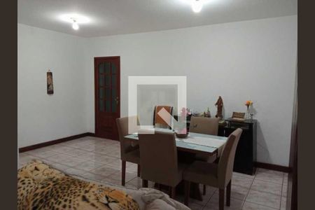 Casa à venda com 8 quartos, 365m² em Jardim Guanabara, Rio de Janeiro