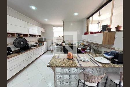Casa à venda com 4 quartos, 346m² em Jardim Guanabara, Rio de Janeiro
