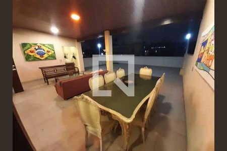 Casa à venda com 5 quartos, 206m² em Jardim Guanabara, Rio de Janeiro