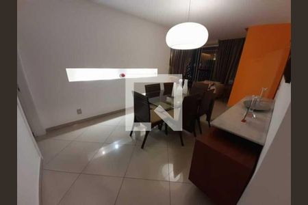 Casa à venda com 5 quartos, 206m² em Jardim Guanabara, Rio de Janeiro