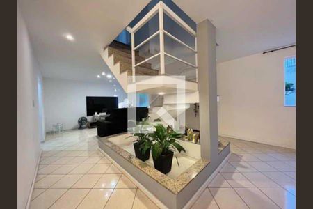 Casa à venda com 4 quartos, 350m² em Jardim Guanabara, Rio de Janeiro