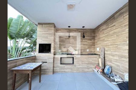 Casa à venda com 4 quartos, 350m² em Jardim Guanabara, Rio de Janeiro