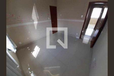 Casa à venda com 3 quartos, 197m² em Olaria, Rio de Janeiro